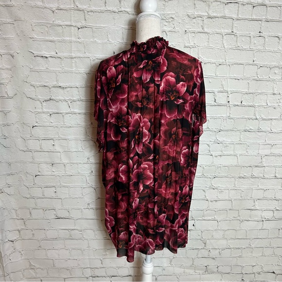 Torrid NWT Floral Mesh Blouse 5X - Picture 5 of 7
